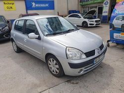 Gris Utilisé 2009 Renault Clio II Campus Berline | 2 400 € (Prix juste)