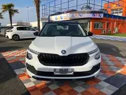 Blanc Utilisé 2024 Skoda Kamiq Style SUV | 23 450 € (Prix juste)