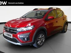 Rouge Utilisé 2022 Dacia Sandero Comfort Citadine | 13 990 € (Prix juste)