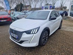 Blanc Utilisé 2021 Peugeot e-208 Citadine | 18 990 € (Prix assez cher)