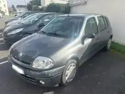 Utilisé 2001 Renault Clio II Berline | 1 300 € (Prix juste)
