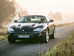 Utilisé 2000 Jaguar XKR Coupé | 20 990 €