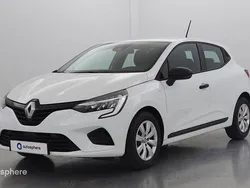 Blanc Utilisé 2023 Renault Clio V SE Berline | 13 999 € (Prix juste)