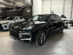 Noir Utilisé 2024 Porsche Cayenne SUV | 120 000 € (Prix assez cher)