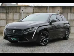 Noir Utilisé 2023 Peugeot 308 Allure Berline | 21 499 € (Prix juste)