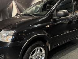 Utilisé 2010 Fiat Panda 4x4 Climbing Citadine | 8 990 €