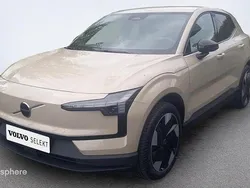 Nouvelle 2025 Volvo EX30 Plus SUV | 41 990 € (Prix juste)