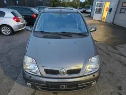 Gris Utilisé 2003 Renault Scénic Authentique Monospace | 3 100 €