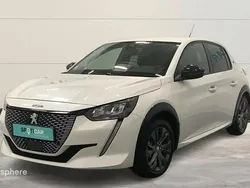 Utilisé 2021 Peugeot e-208 Allure Citadine | 14 999 €