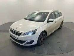 Blanc Utilisé 2015 Peugeot 308 Allure Break | 8 900 € (Prix juste)