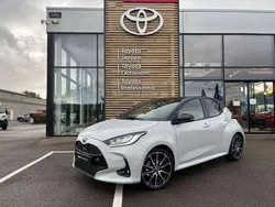 Utilisé 2022 Toyota Yaris Hybrid Sport Berline | 19 990 € (Prix assez cher)