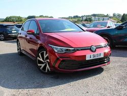 Rouge Utilisé 2024 VW Golf VIII R-line Berline | 33 990 € (Prix juste)