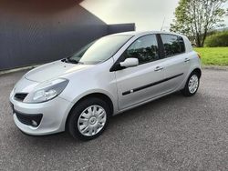 Utilisé 2007 Renault Clio II Initiale Berline | 2 000 € (Super prix)