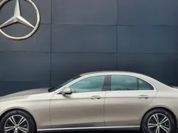 Utilisé 2023 Mercedes V220 Avantgarde Monospace | 48 990 €
