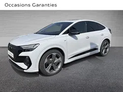 Blanc glacier métallisé Utilisé 2024 Audi Q4 Sportback e-tron Design SUV | 52 990 € (Prix cher)