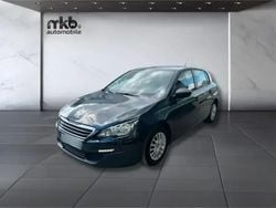 Noir Utilisé 2016 Peugeot 308 Access Citadine | 6 090 €