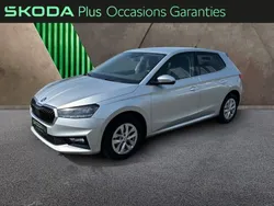 Gris Utilisé 2024 Skoda Fabia Selection Berline | 19 980 € (Prix juste)