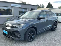 Gris Utilisé 2024 VW Tiguan R-line SUV | 48 890 € (Prix cher)