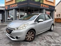 Gris Occasion 2015 Peugeot 208 Citadine | 4 990 € (Bon prix)