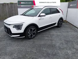 Blanc Utilisé 2024 Kia Niro Premium SUV | 33 990 € (Prix cher)