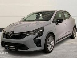 Gris Occasion 2023 Renault Clio V Berline | 15 299 € (Prix juste)