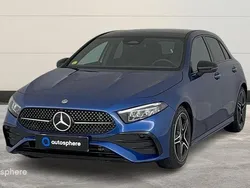 Bleu Nouvelle 2024 Mercedes A180 AMG line Berline | 35 990 € (Prix juste)