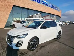 Blanc Nouvelle 2024 Peugeot 208 Allure Citadine | 17 490 € (Bon prix)