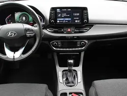 Utilisé 2021 Hyundai i30 Berline | 22 400 € (Prix assez cher)
