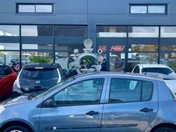 Utilisé 2006 Renault Clio III Authentique Citadine | 5 990 € (Prix juste)