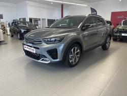 Gris Occasion 2025 Kia Stonic GT-Line SUV | 24 299 € (Prix cher)
