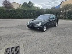 Noir Utilisé 2003 Mercedes C180 Avantgarde Edition Berline | 4 900 €