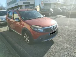Rouge Utilisé 2010 Dacia Sandero Stepway Citadine | 4 100 €