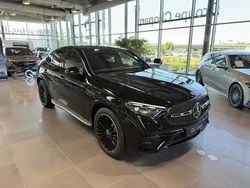 Obsidian black metallic paint Utilisé 2025 Mercedes 200 Coupé | 79 990 €