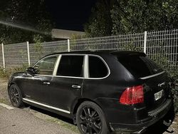 Utilisé 2005 Porsche Cayenne SUV | 3 800 € (Prix juste)