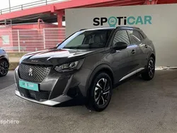 Gris Utilisé 2023 Peugeot 2008 Allure SUV | 18 999 € (Prix juste)