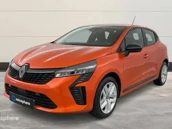 Orange Utilisé 2023 Renault Clio V Evolution Berline | 17 999 € (Prix juste)