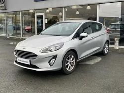 Gris clair Occasion 2021 Ford Fiesta Titanium Berline | 11 990 € (Prix juste)