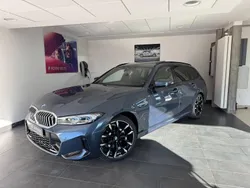 Artic race blau métallisé Nouvelle 2025 BMW 320 M Sport Break | 68 990 €