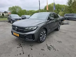 Gris Utilisé 2025 VW Touareg R-line SUV | 75 794 € (Prix juste)