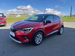 Rouge Utilisé 2022 Renault Captur Evolution SUV | 16 980 € (Prix juste)