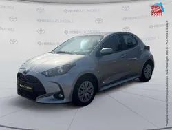 Utilisé 2023 Toyota Yaris Hybrid Business Edition Berline | 18 499 € (Prix juste)