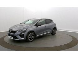 Gris Utilisé 2024 Renault Clio V Techno Citadine | 16 990 € (Prix assez cher)