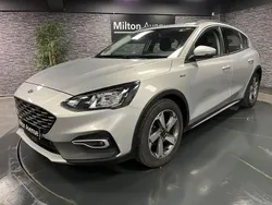 Gris Utilisé 2021 Ford Focus Active Berline | 15 990 € (Prix juste)