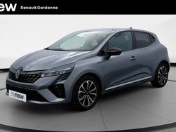 Gris Utilisé 2024 Renault Clio V Techno Citadine | 17 590 € (Prix assez cher)
