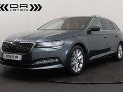 Gris Occasion 2020 Skoda Superb Style Break | 19 995 € (Bon prix)