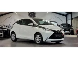 Blanc Utilisé 2016 Toyota Aygo X-play Citadine | 7 890 € (Prix juste)