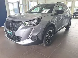Gris Utilisé 2023 Peugeot 2008 Allure SUV | 20 990 € (Prix juste)