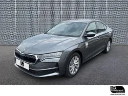 Gris Nouvelle 2024 Skoda Octavia Selection | 29 990 € (Prix juste)