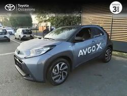 Biton gris célestine/toit noir Utilisé 2025 Toyota Aygo X Design SUV | 20 800 €
