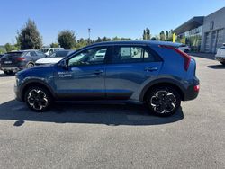 Bleu Utilisé 2023 Kia e-Niro Motion SUV | 27 690 € (Prix cher)